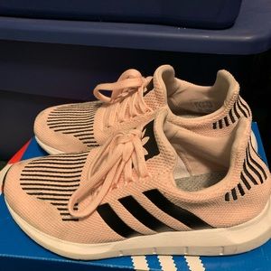 Adidas swift run